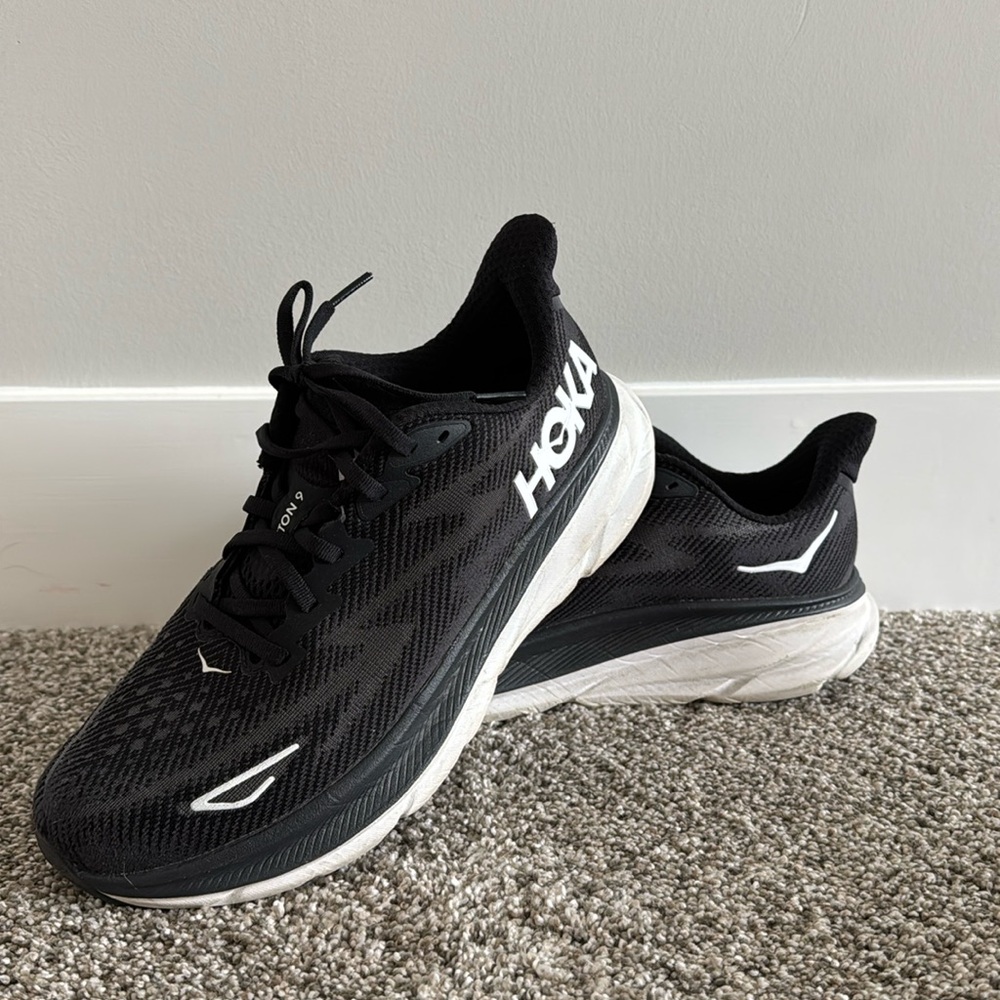 Hoka Clifton 9 running shoes